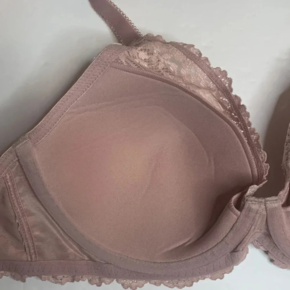 WACOAL Embrace Lace Bra Underwire Plunge Neckline 32F - Picture 6 of 12